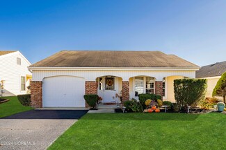 49 Elmswell Ave, Manchester, NJ 08759