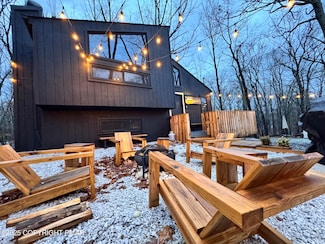 261 Overlook Dr, East Stroudsburg, PA 18301