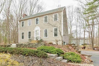 42 Moses Carr Rd, Rollinsford, NH 03869