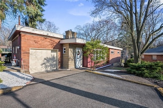 38 Unger Ln, Pittsburgh, PA 15217