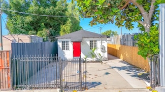 9621 Laurel St, Los Angeles, CA 90002