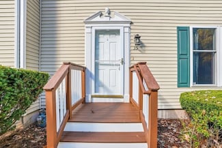 35 Highland Park Unit 35, Uxbridge, MA 01569