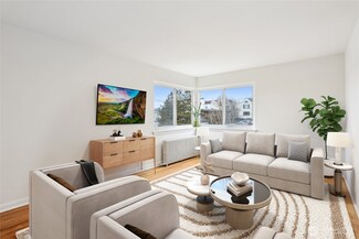 4407 SW Alaska St Unit 205, Seattle, WA 98116