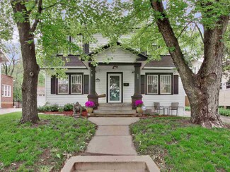 302 S Bluff St, Wichita, KS 67218