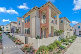 200 Zawn, Irvine, CA 92618