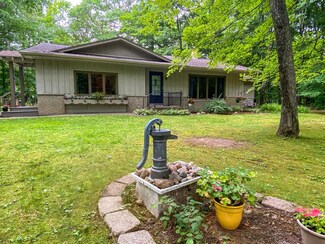 8268 Glencoe Dr, Lake Tomahawk, WI 54539