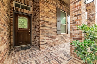 6423 Hunters Creek Ln, Baytown, TX 77521