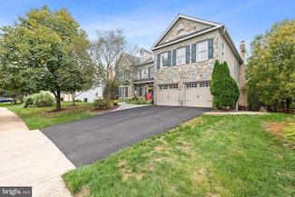 12664 Crabtree Falls Dr, Bristow, VA 20136