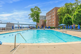 162-01 Powells Cove Blvd Unit 1, Flushing, NY 11357