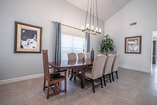 9209 Silverwood Dr NE, Albuquerque, NM 87113