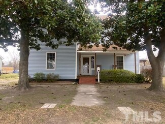 103 N 12th St, Erwin, NC 28339