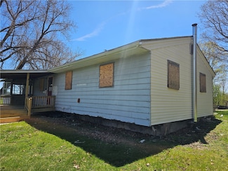 8 Cross Rd, Elmira, NY 14901