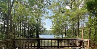 64 Old Princeton Rd, Hubbardston, MA 01452