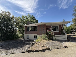 820 / 828 W 11th Ave, Spokane, WA 99204