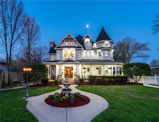 306 N Main St, Bentonville, AR 72712