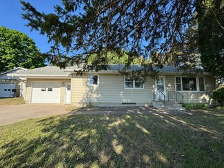 46998 Birch St, Nicollet, MN 56074