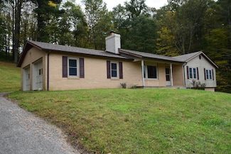 171 Pine Creek Way SE, Floyd, VA 24091
