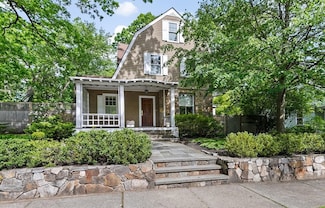 26 Saxon Rd, Newton Highlands, MA 02461