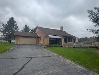 N8632 Stone School Rd, East Troy, WI 53120