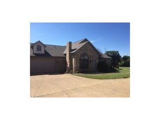 49092 Eagle Dr Unit 2, East Liverpool, OH 43920