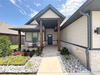 1920 Sama Way, Yukon, OK 73099
