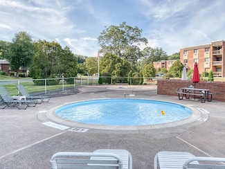 114 High Path Rd Unit 114, Windsor, CT 06095