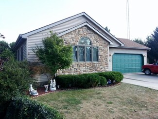 104 Center Ct, Hamilton, IN 46742