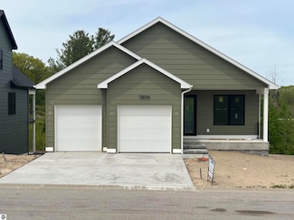 13836 S Azimuth Dr Unit 71, Traverse City, MI 49684