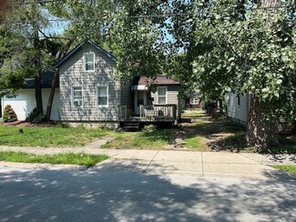 418 E 157th St, South Holland, IL 60473
