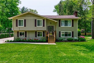 2392 Audubon Rd, Akron, OH 44320