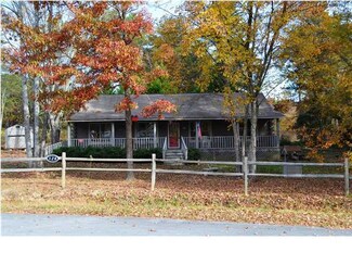 126 Crabtree Dr, Tunnel Hill, GA 30755