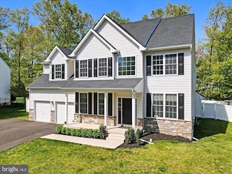 105 Woodbridge Ct, Sellersville, PA 18960