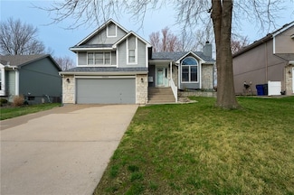 12464 S Mullen Cir, Olathe, KS 66062