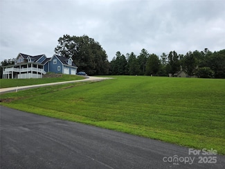 1020 Settlers Trail Unit 30, Mars Hill, NC 28754