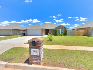 1008 S Appaloosa Ln, Mustang, OK 73064