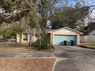 261 Edgewood Dr, Clermont, FL 34711