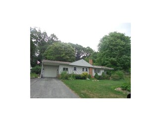 32038 Parkview Rd, Hanoverton, OH 44423