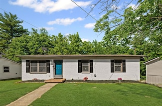 361 Hand Dr, Godfrey, IL 62035