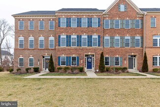 7919 Culloden Crest Ln, Gainesville, VA 20155
