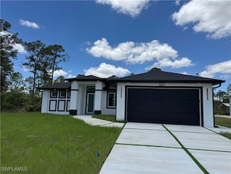 1010 Euclid Ave, Lehigh Acres, FL 33972