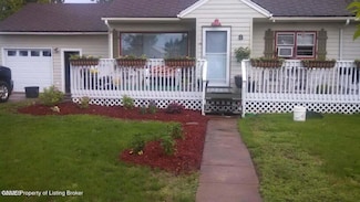 8 1st Ave E, Regent, ND 58650
