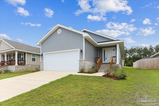 414 Kingsbridge Dr, Cantonment, FL 32533