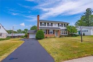 360 Barrett Rd, Emmaus, PA 18049