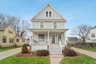 239 E 2nd St, Fond Du Lac, WI 54935