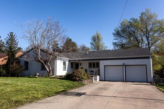 6528 Colby Ave, Windsor Heights, IA 50324