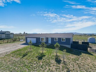 229 Glenvista Dr, Spring Creek, NV 89815