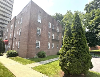 1531 Central Park Ave Unit C-4, Yonkers, NY 10710