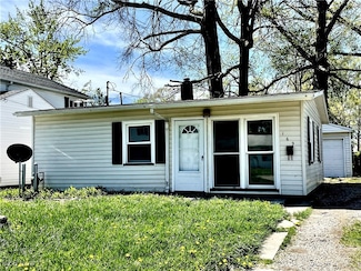 169 Boston Ave, Elyria, OH 44035
