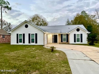 4081 Groveland Rd, Ocean Springs, MS 39564