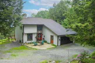 66 Schaeffer Rd, Petersburgh, NY 12138